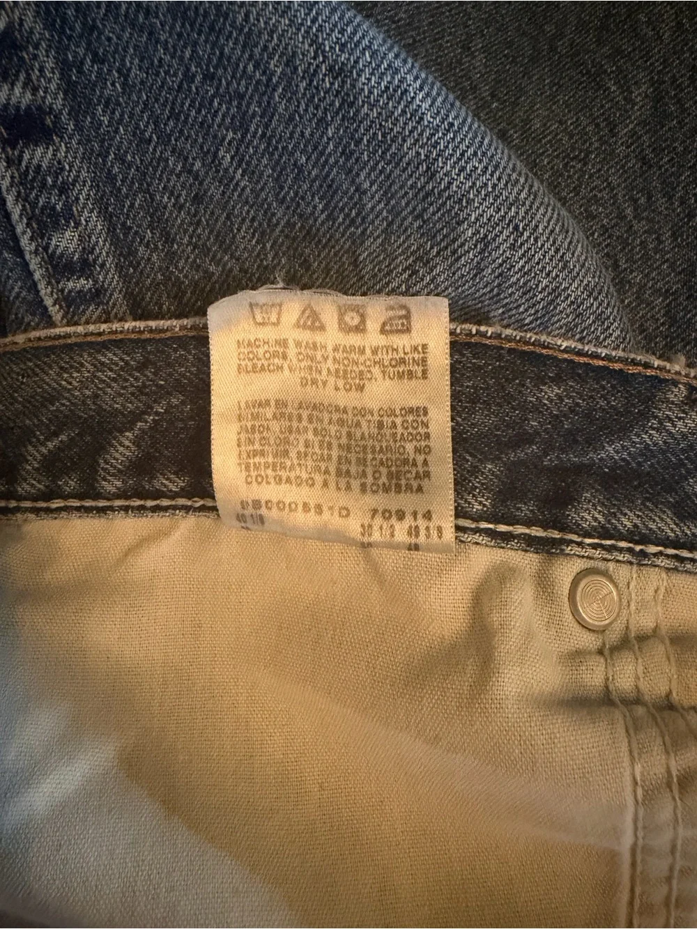 Classic Men's Wrangler Blue Denim Jeans 38 x 24